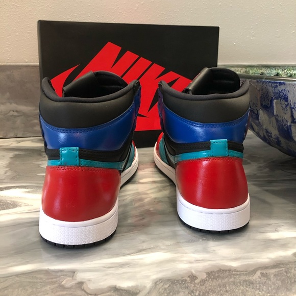 Nike Air Jordan 1 Retro High OG Custom Painted - Picture 8 of 8